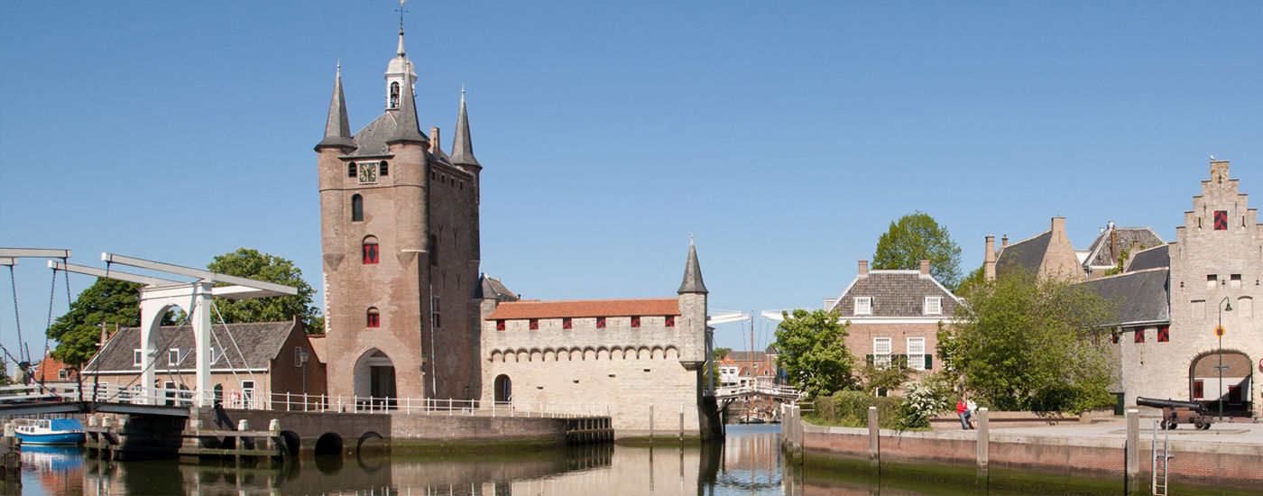 De omgeving van Hillebrand Verzekeringen & Hypotheken, RegioBank in Zierikzee