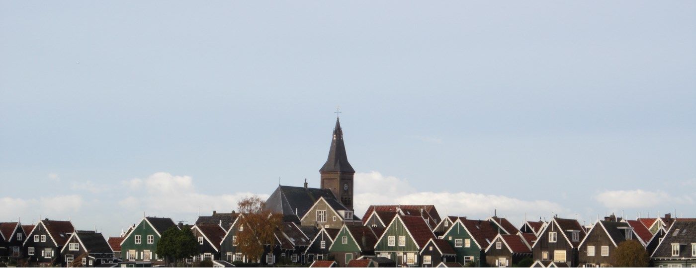 De omgeving van Regio Verzekeringen Marken, RegioBank in Marken