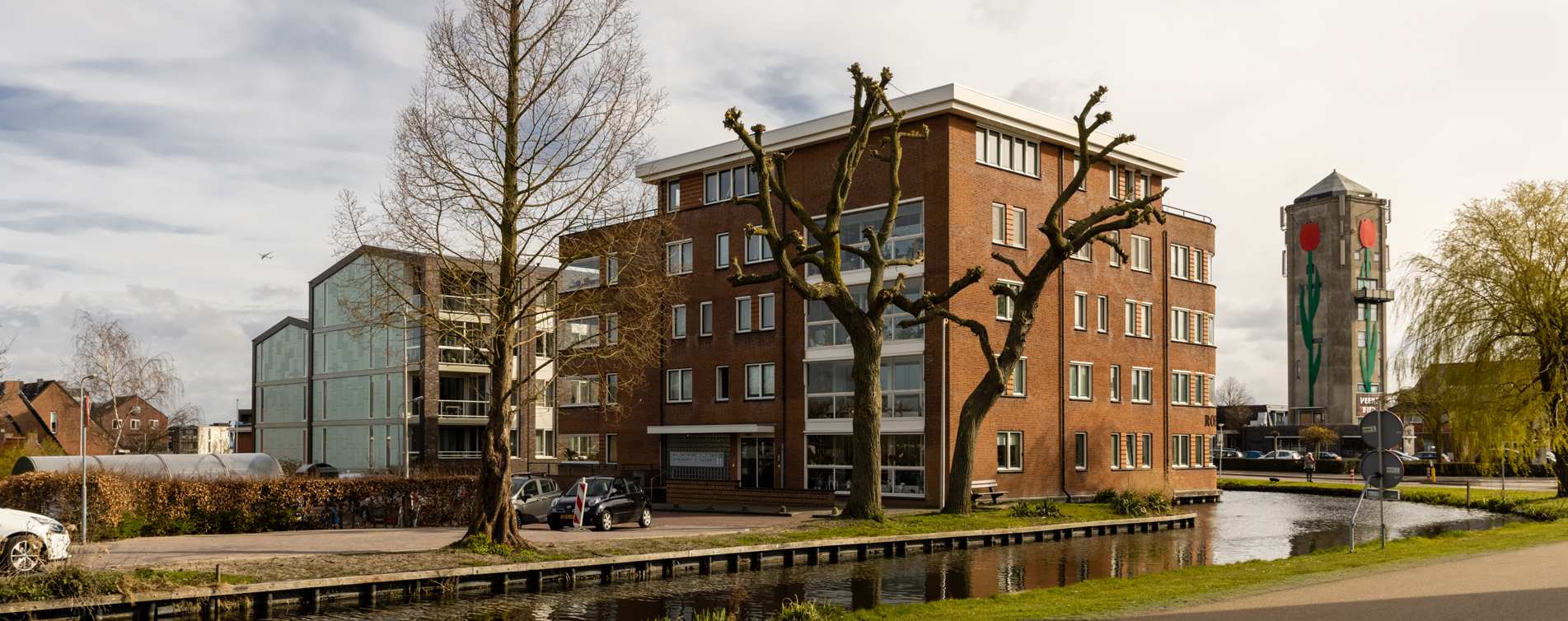 De toren met de tulp in Roelofarendsveen - Van der Meer Adviesgroep in Roelofarendsveen