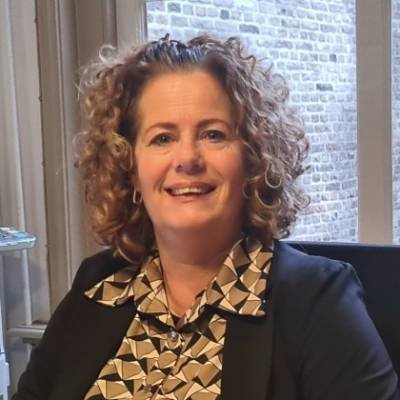 Sandra van Loenhout