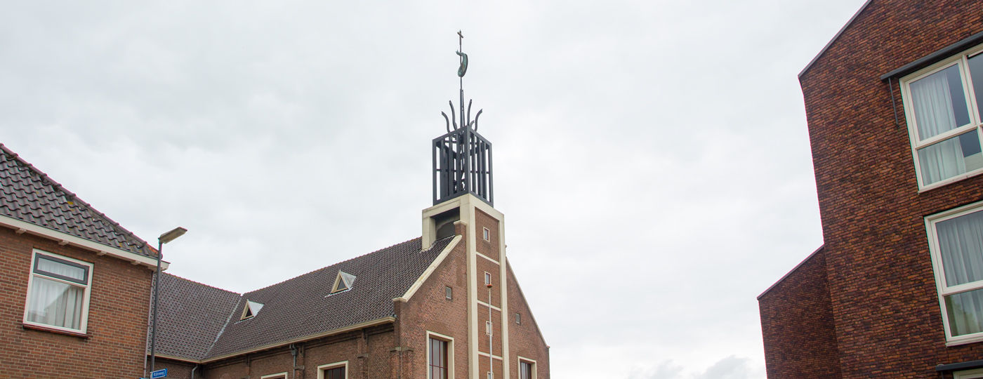 De omgeving van Crielaard en Partners B.V., RegioBank in Nieuwendijk