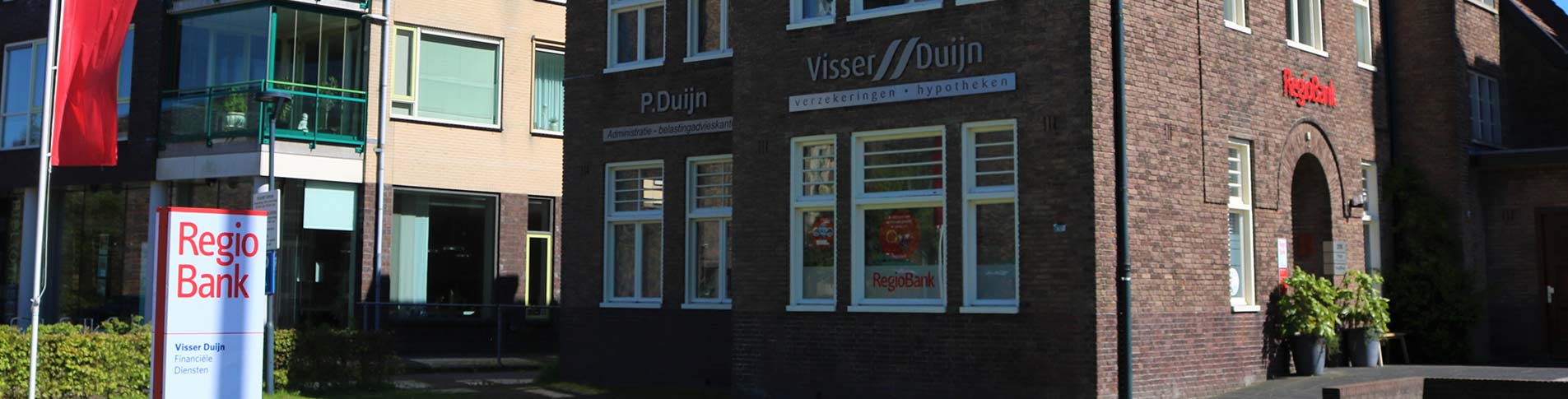 De omgeving van Visser Duijn Financiele Diensten B.V., RegioBank in Hoogkarspel