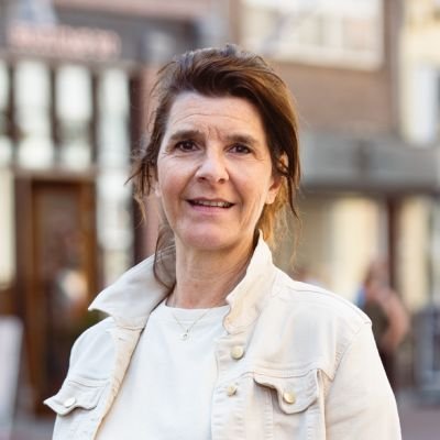 Hanita Oostrom