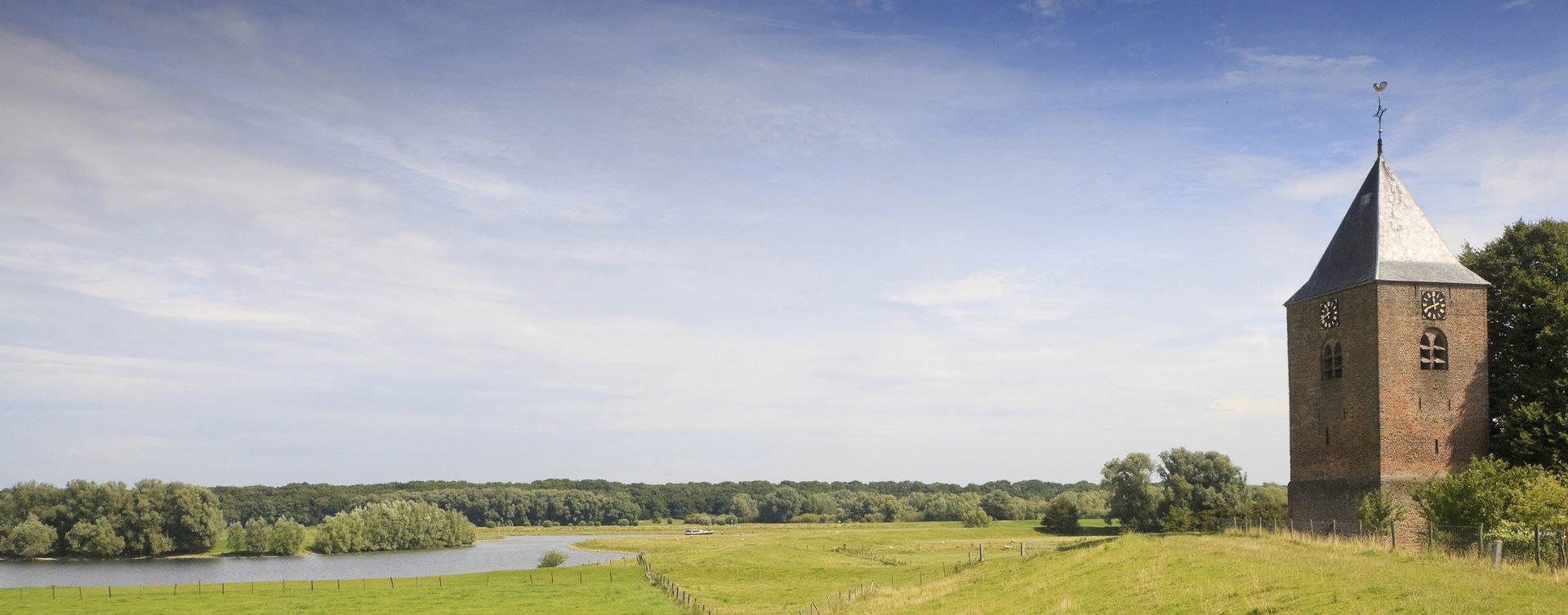 De omgeving van Blaak Verzekeringen, RegioBank in Heteren