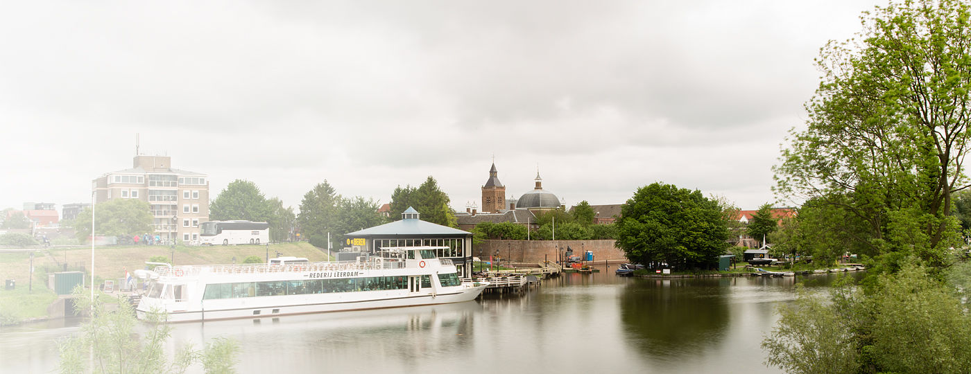 De omgeving van Van den Beukel Assurantiën B.V., RegioBank in Leerdam