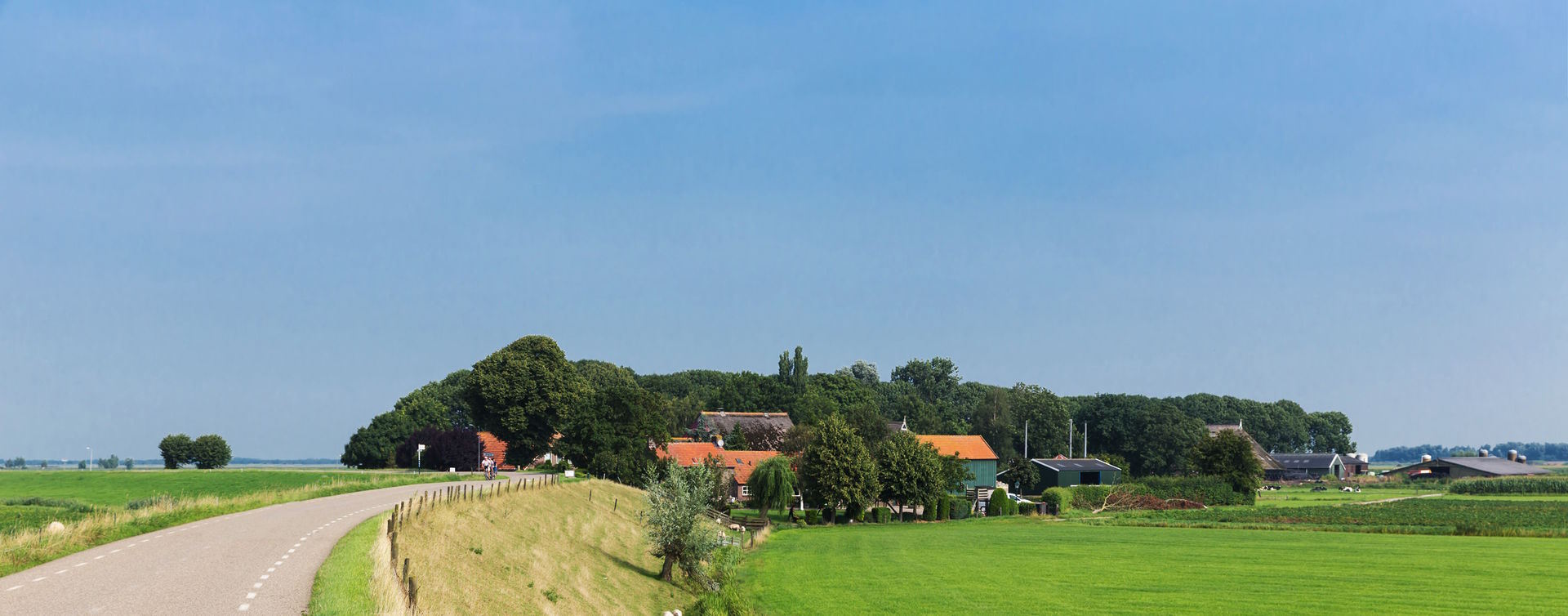De omgeving van Leenders en Gielen Assurantiën B.V., RegioBank in Baarlo Limburg